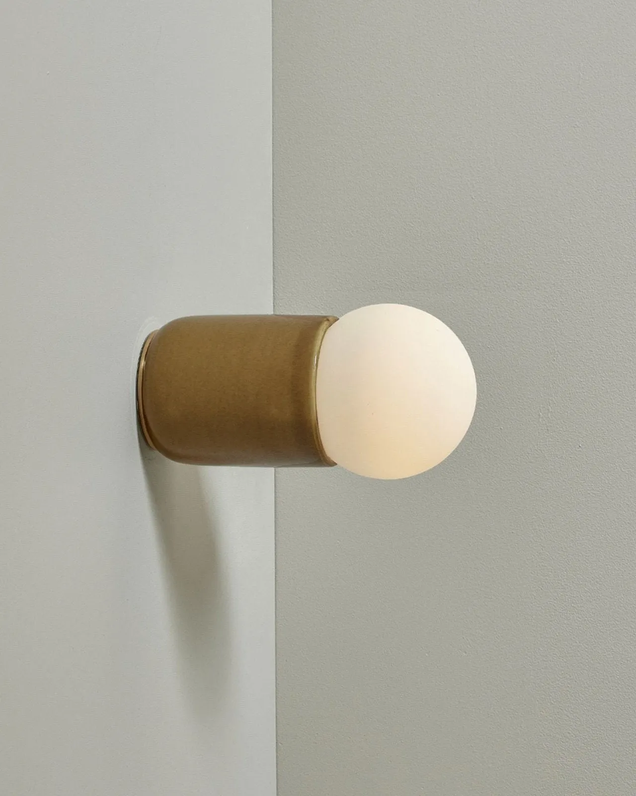 Ceramic Cylindrical Wall Light | Terra