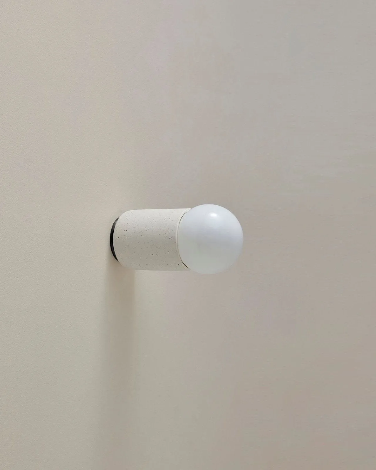 Ceramic Cylindrical Wall Light | Terra