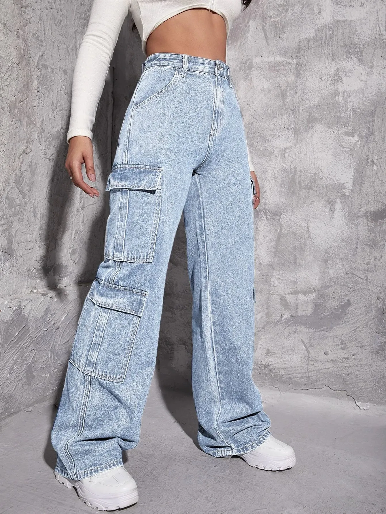 Effortlessly Stylish Flap Pocket Jeans