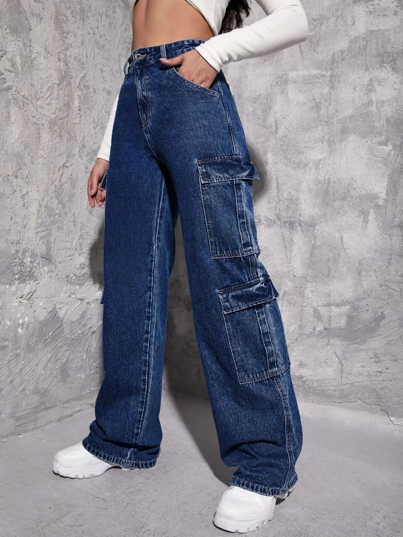 Effortlessly Stylish Flap Pocket Jeans