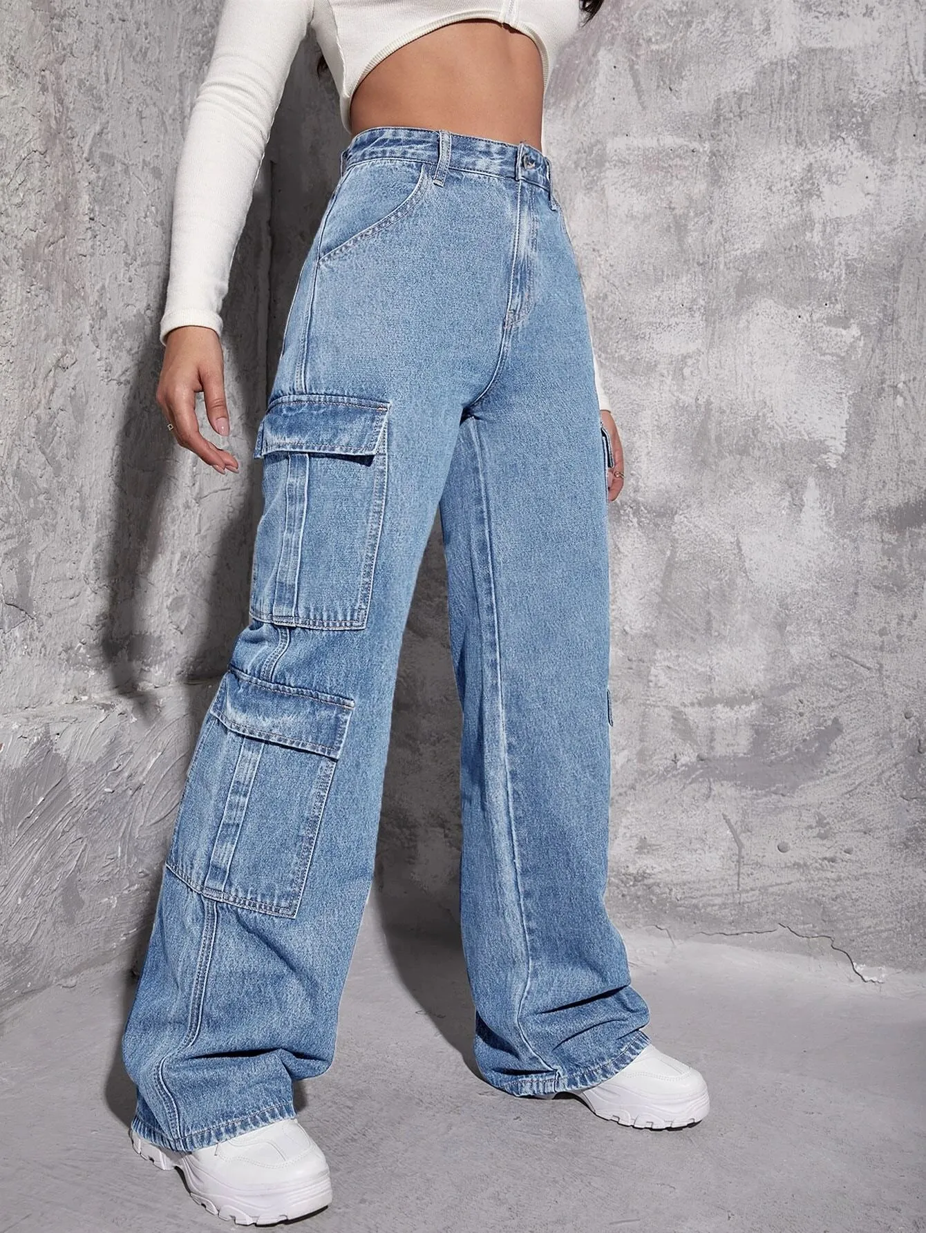 Effortlessly Stylish Flap Pocket Jeans