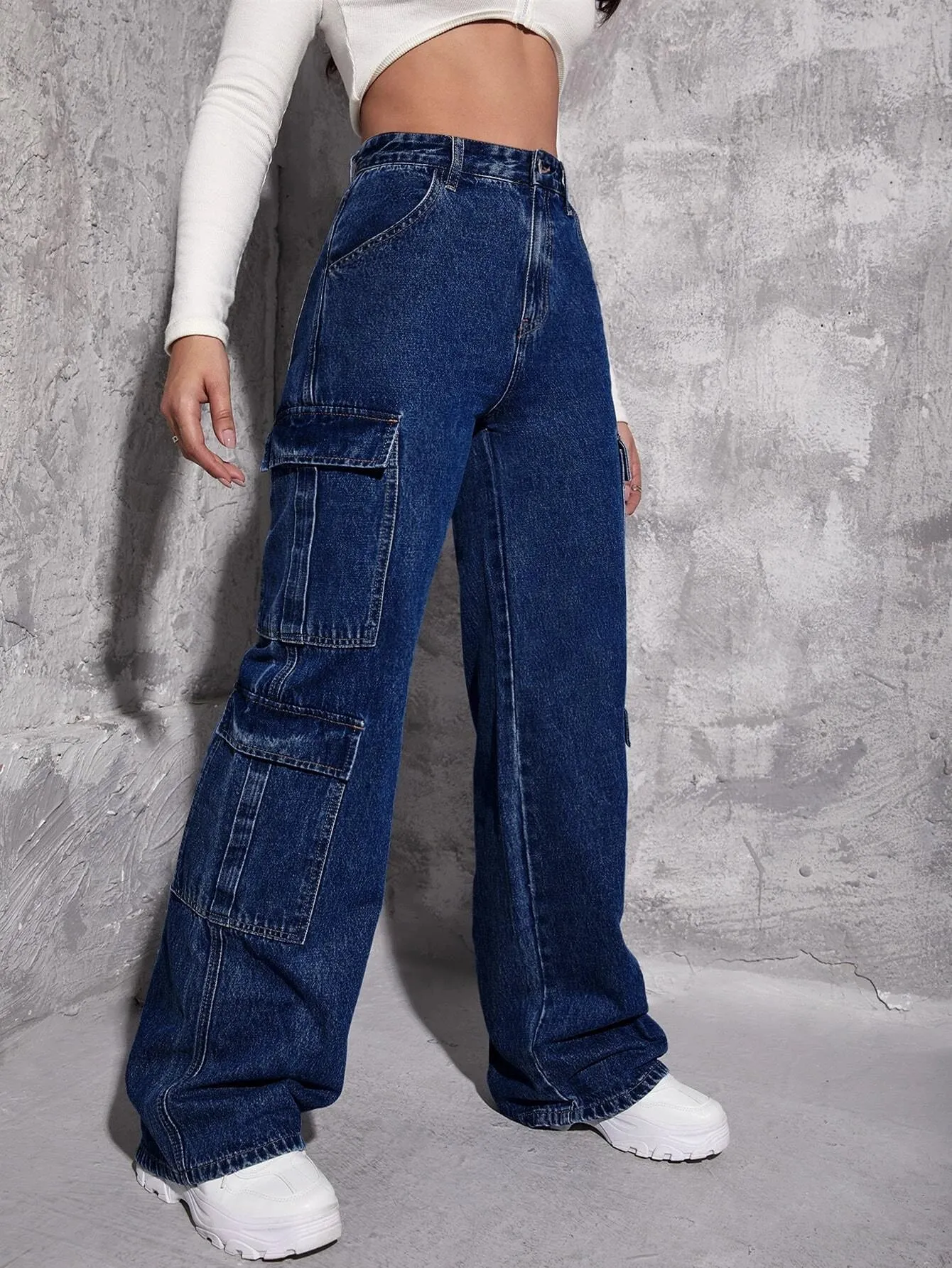 Effortlessly Stylish Flap Pocket Jeans