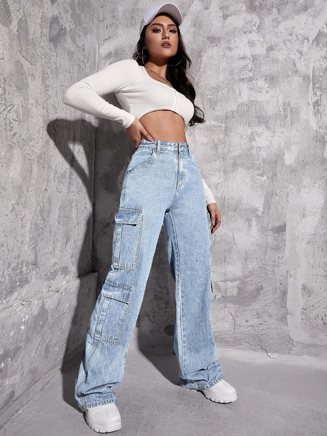 Effortlessly Stylish Flap Pocket Jeans