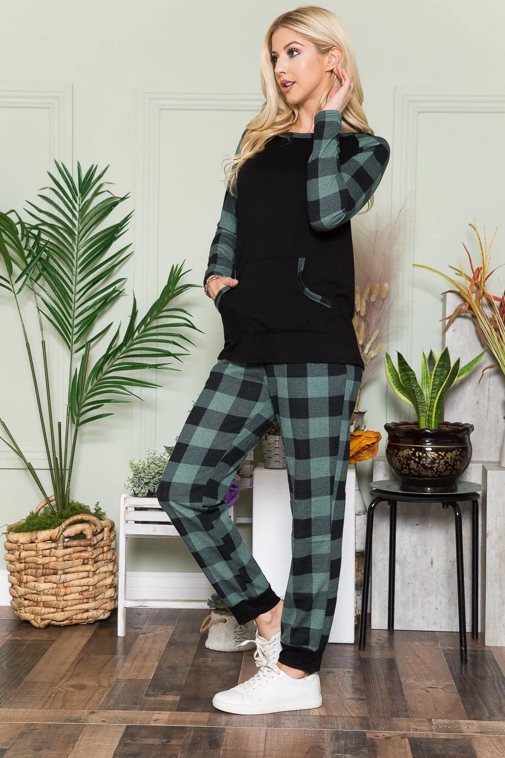 Green Plaid Long Sleeve T-Shirt with Pockets