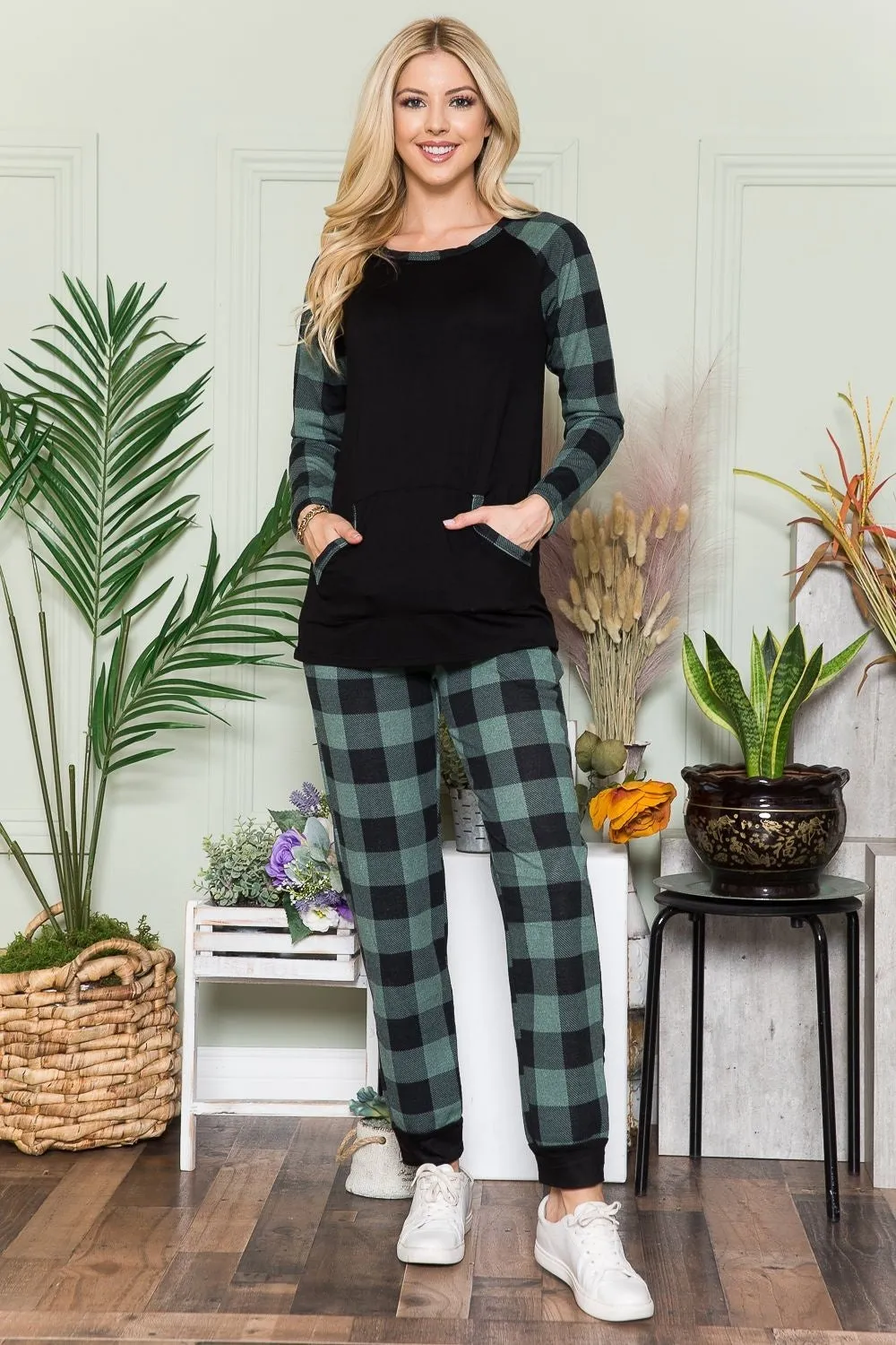 Green Plaid Long Sleeve T-Shirt with Pockets