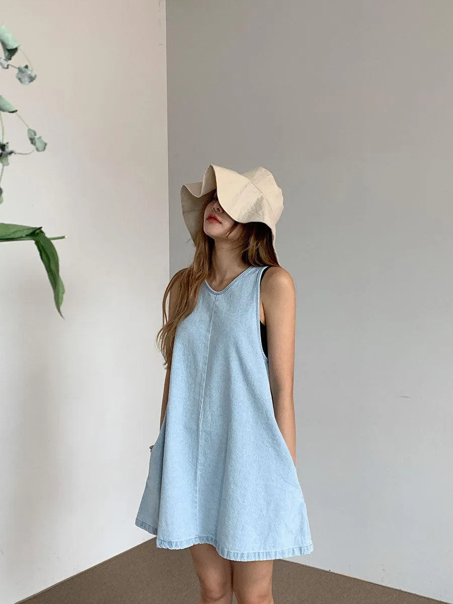 Loose Versatile A-Line Sleeveless Denim Dress