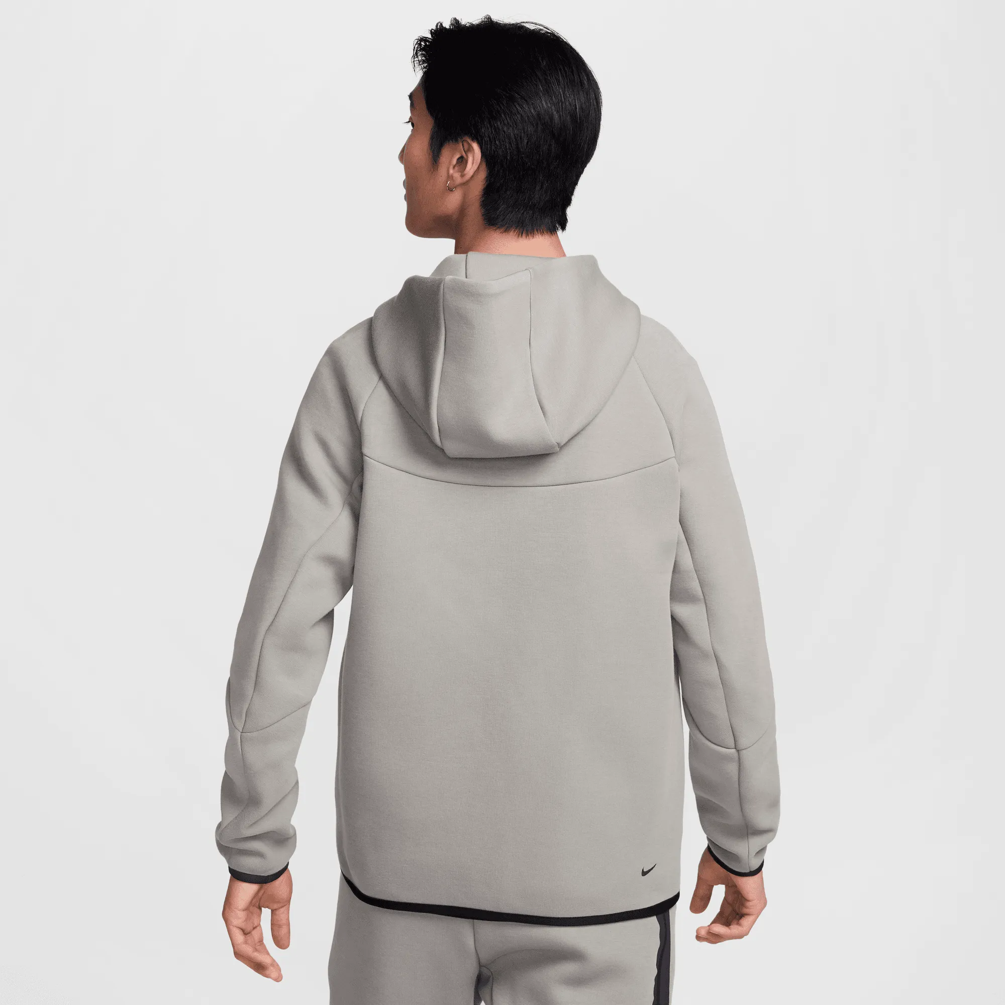 NIKE TECH MEN'S FULL-ZIP WINDRUNNER HOODIE