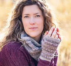 Sierraville Cowl and Mitts Kit - Yarn   Digital Patterns