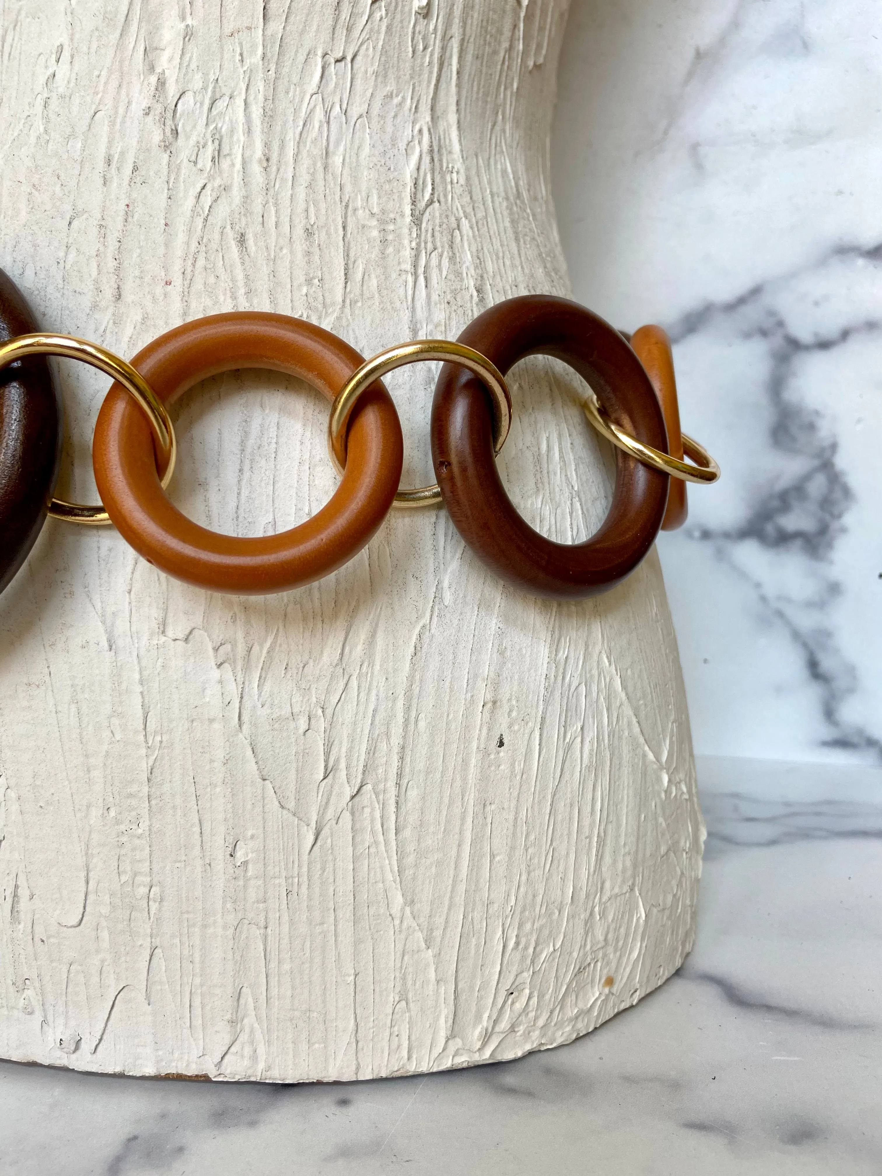 Wood circles belt